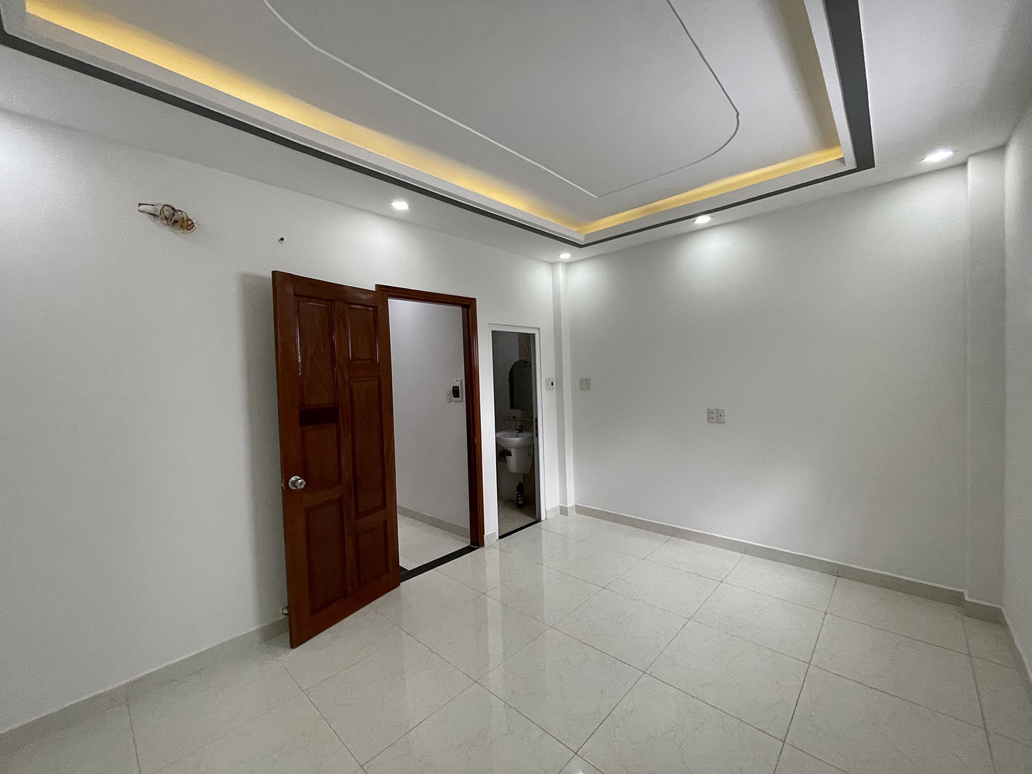 Bán nhà Hoàng Hoa Thám, Quận Bình Thạnh tuyệt phẩm 3 lầu (4,5m x 12m) đẹp lung linh hẻm ôtô khu VIP